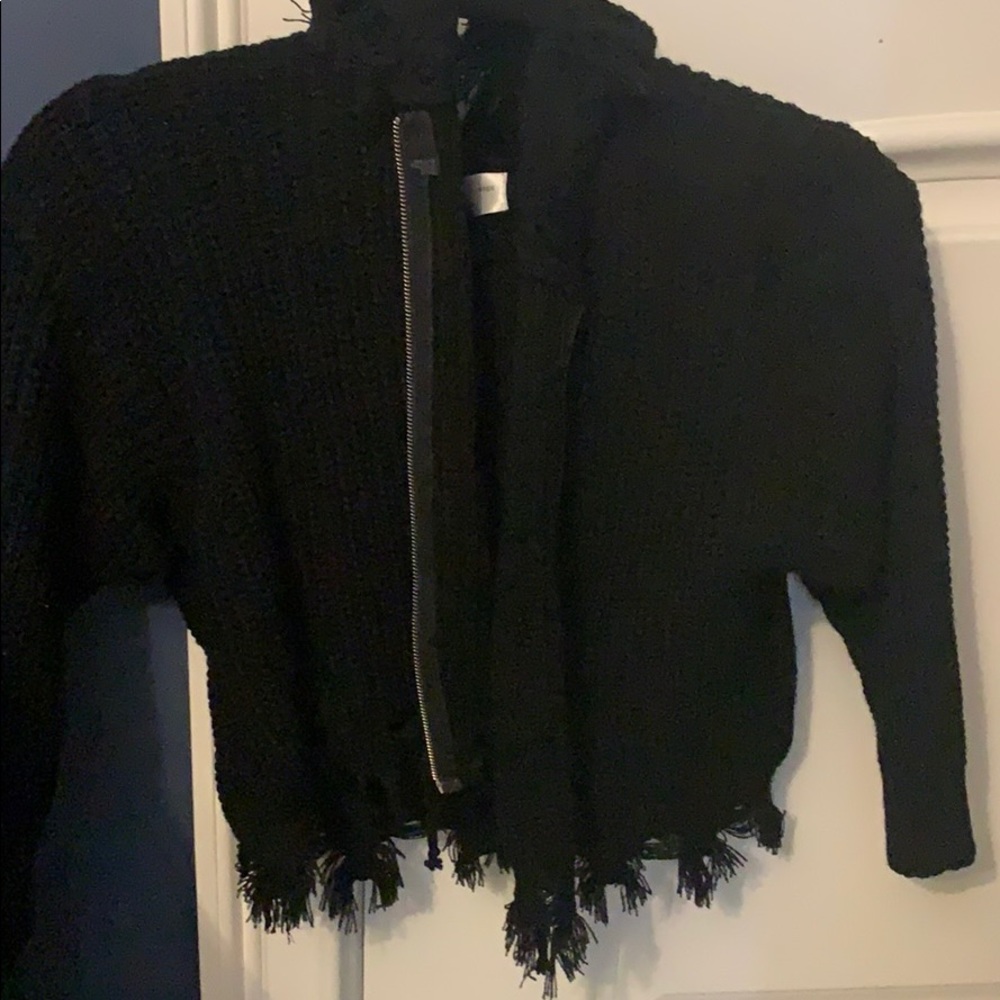 Cute zip up cropped sweater/sweatshirt with hood
